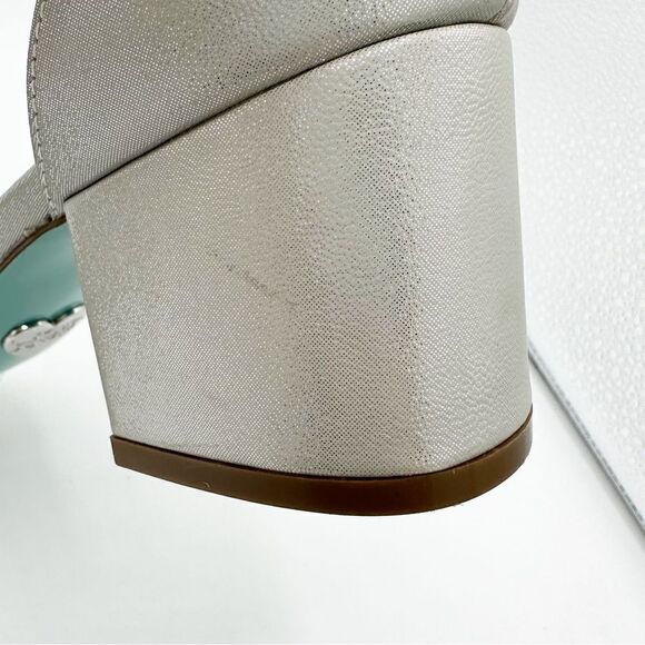 Betsey Johnson Women's Mel Jeweled Block Heels Sandals Silver Sz 8.5 WIDE - Picture 14 of 15